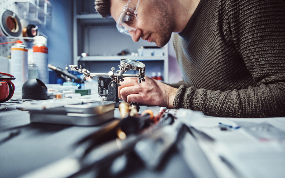 ESTÁGIO EM ELETRÔNICA / TÉCNICO EM ELETRÔNICA