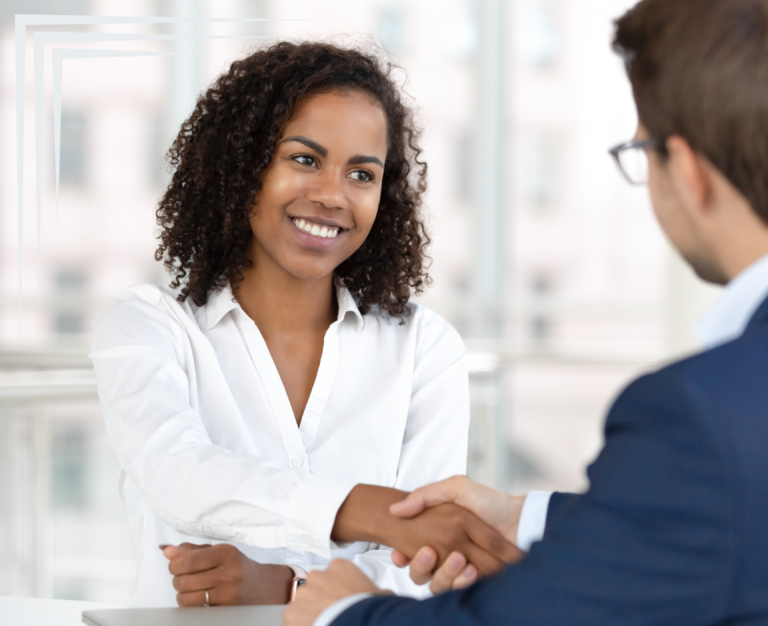 ESTAGIÁRIO (A) DE ADMINISTRAÇÃO, SECRETARIADO OU RH