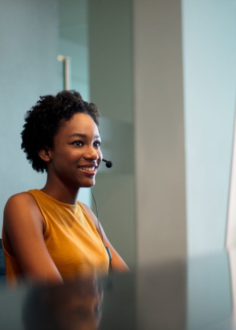 ESTAGIÁRIO (A) RECEPCIONISTA